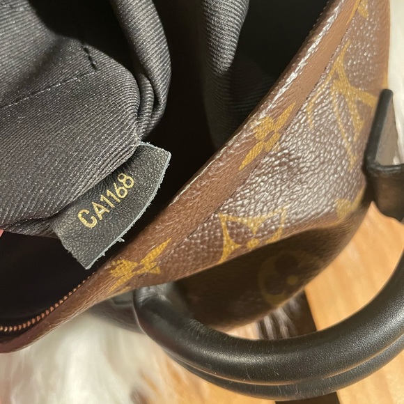 AUTH LOUIS VUITTON Palm Springs MINI Backpack - Picture 13 of 16